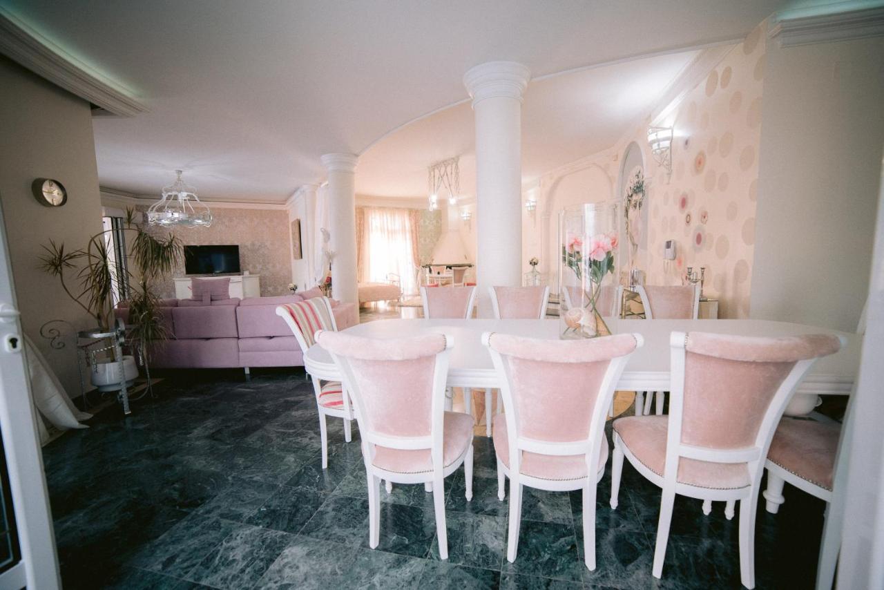 Вілла Fruska Gora Klub Krstasice Irig Екстер'єр фото