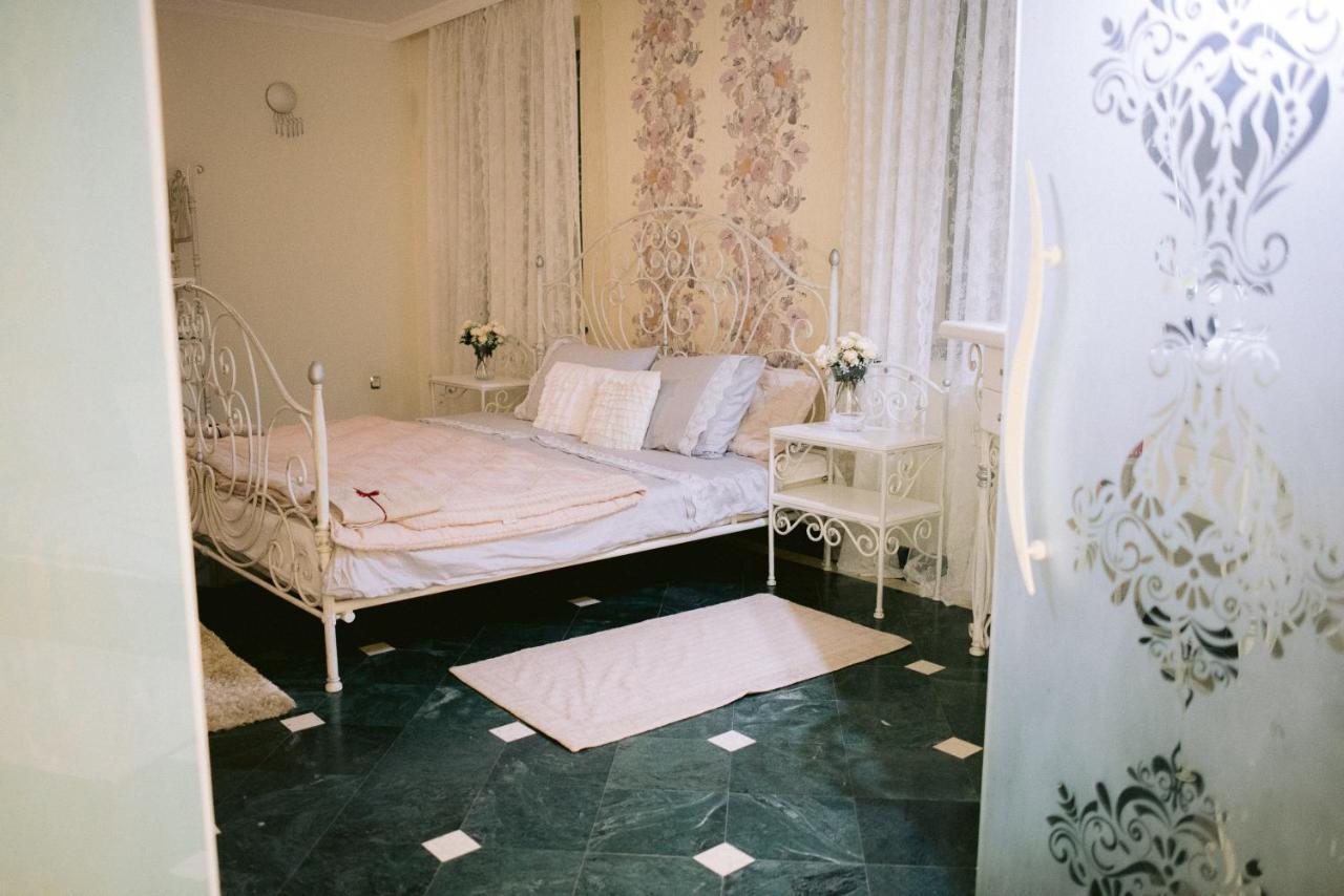 Вілла Fruska Gora Klub Krstasice Irig Екстер'єр фото