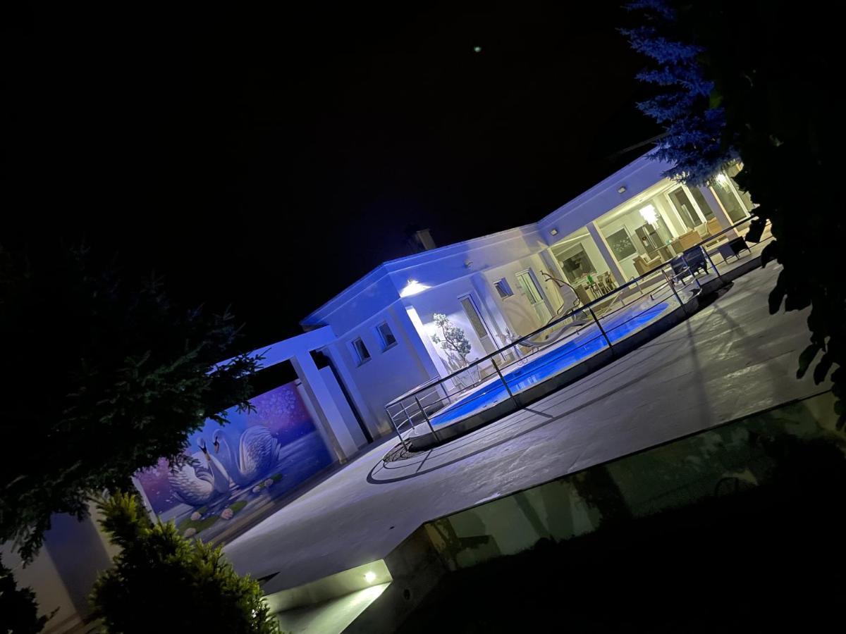 Вілла Fruska Gora Klub Krstasice Irig Екстер'єр фото